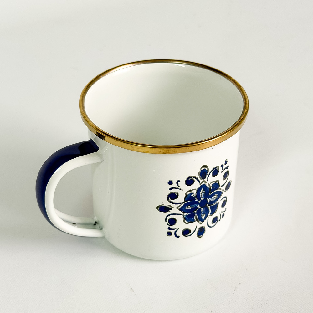 Taza pequeña con asa flores azules